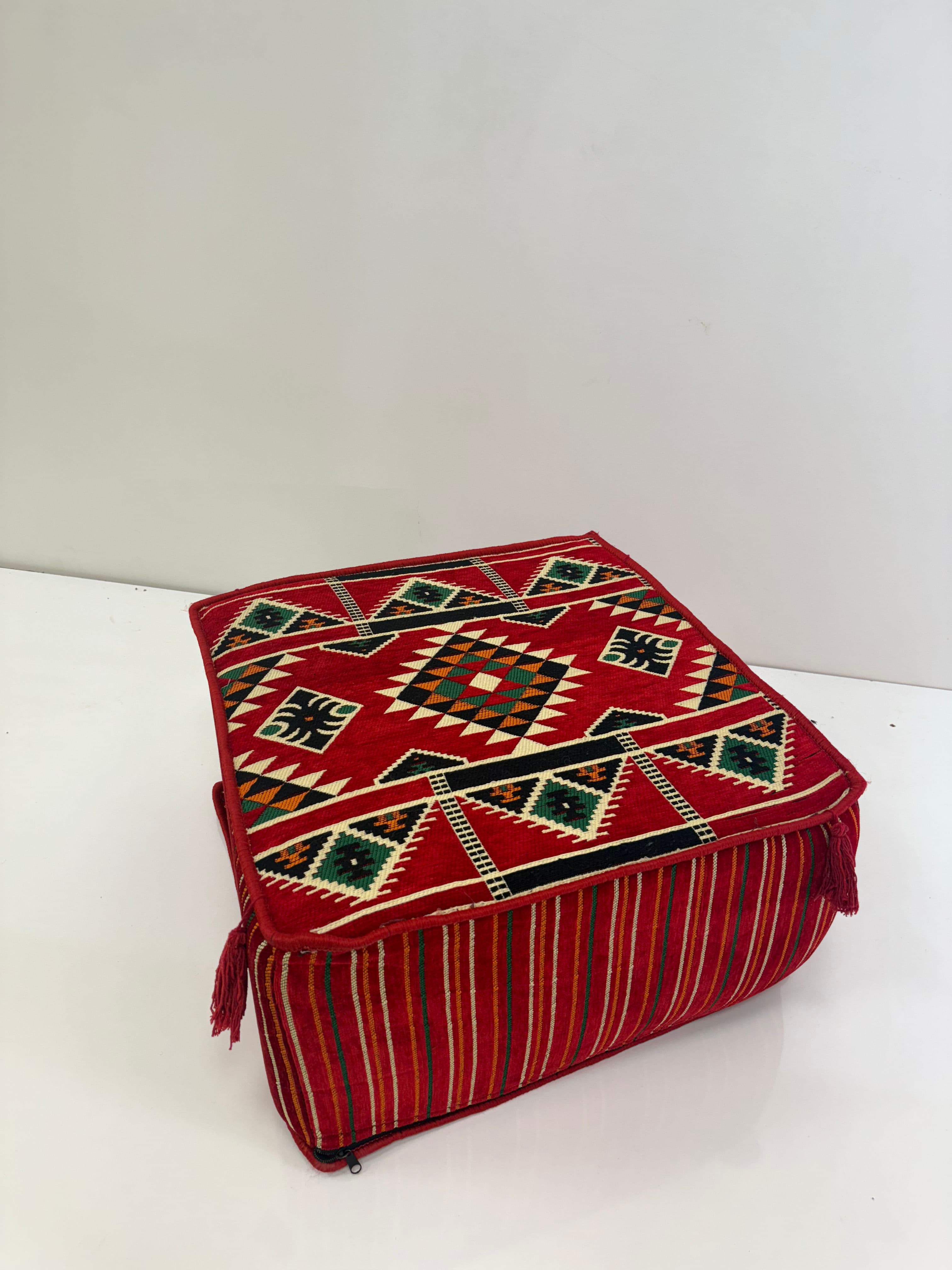 Pouf traditionnel beige – 60 × 60 × 20 cm - 7
