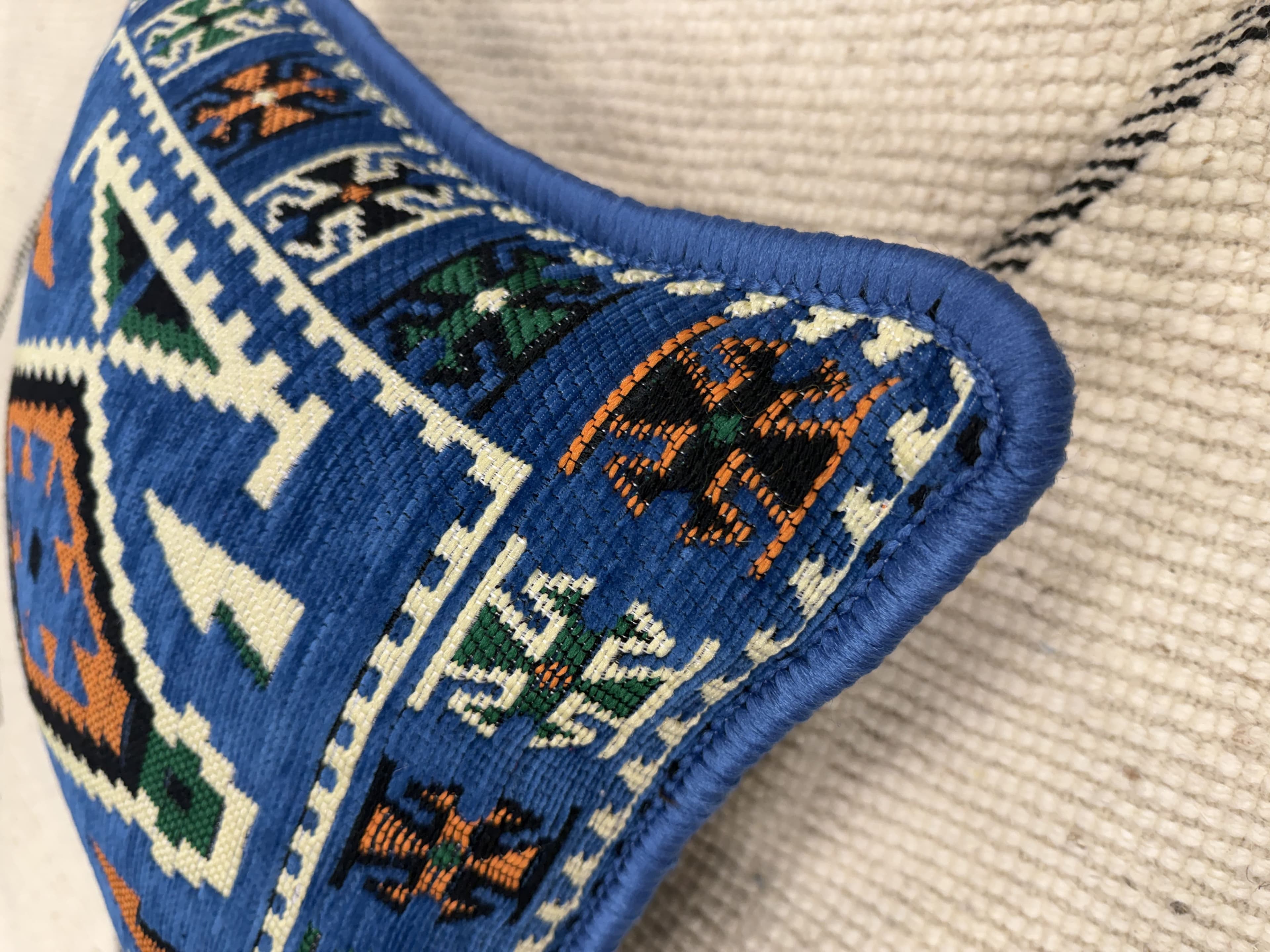 وسادة  تقليدية  باللون الأزرق-40*40cm 2