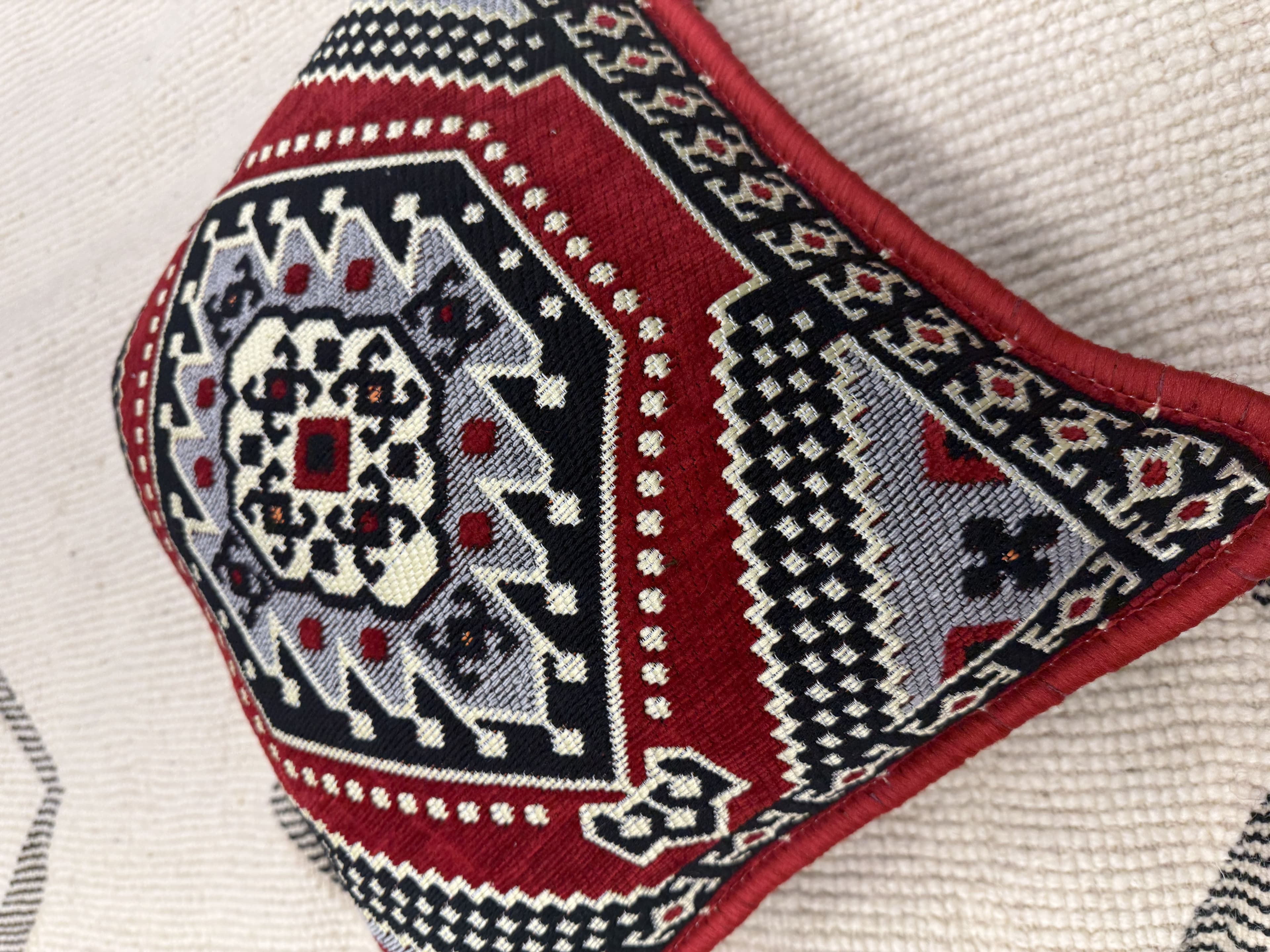 وسادة  تقليدية  باللون الأحمر-40*40cm 5