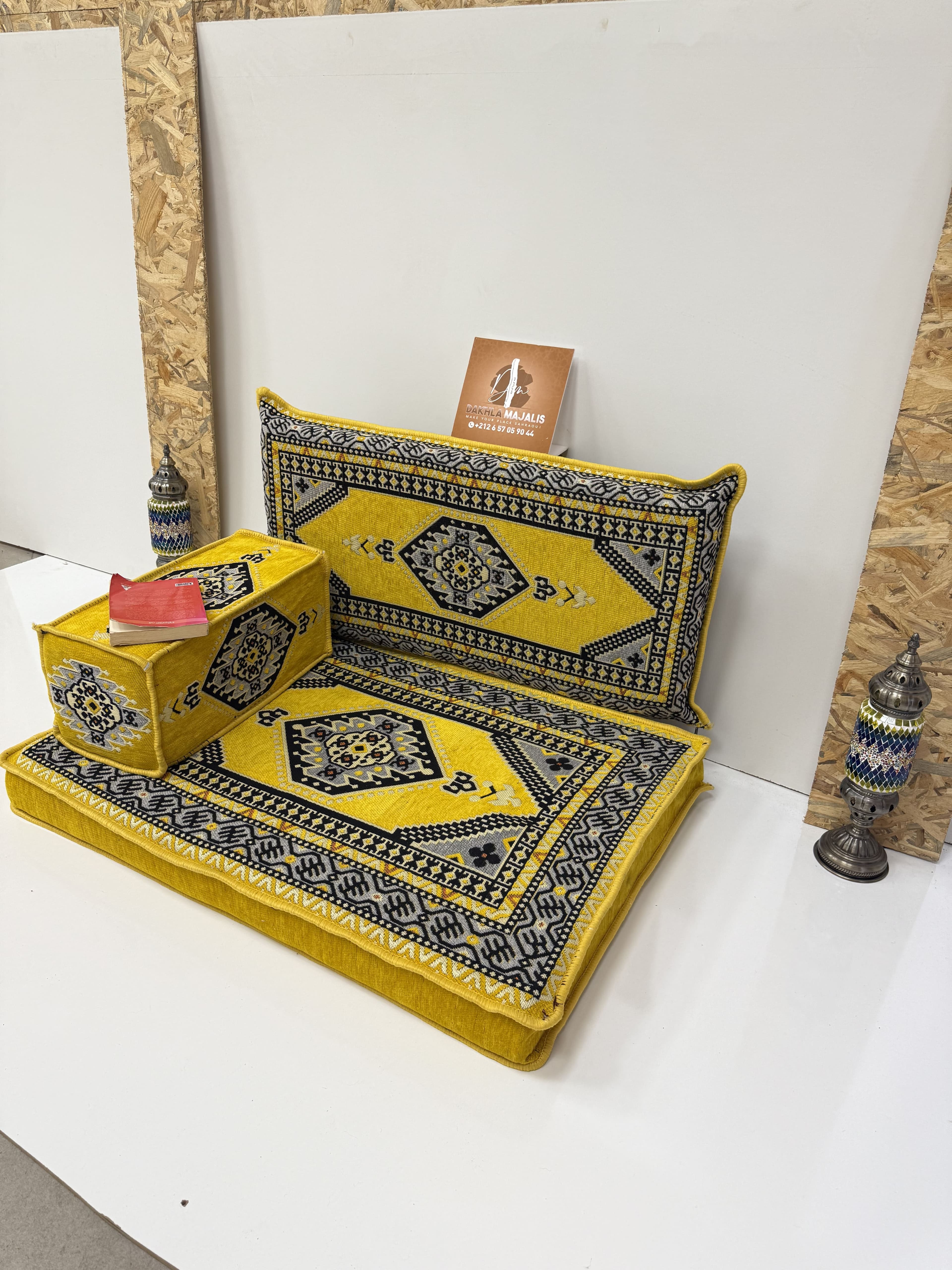 مجلس قراءة تقليدي (95 × 70 × 10 سم) 5